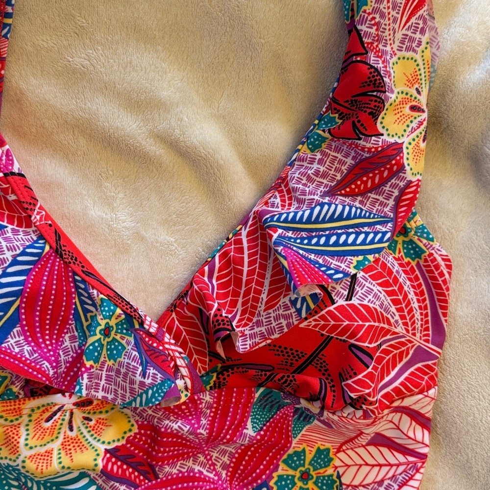 Caribbean Joe NWOT Hawaiian Floral Bathing Suit - Picture 3 of 5